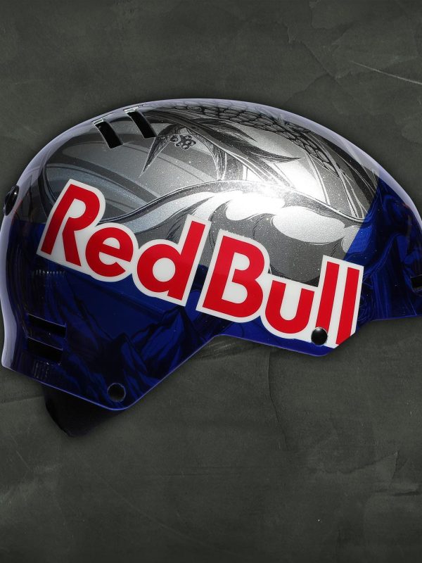 Mike Shankster - Russ Henshaw - REDBULL Helmet Collaboration Illustration 6